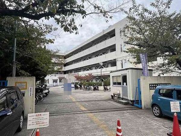 吹田市立千里新田小学校 480m 写真撮影日：2024-10-24 