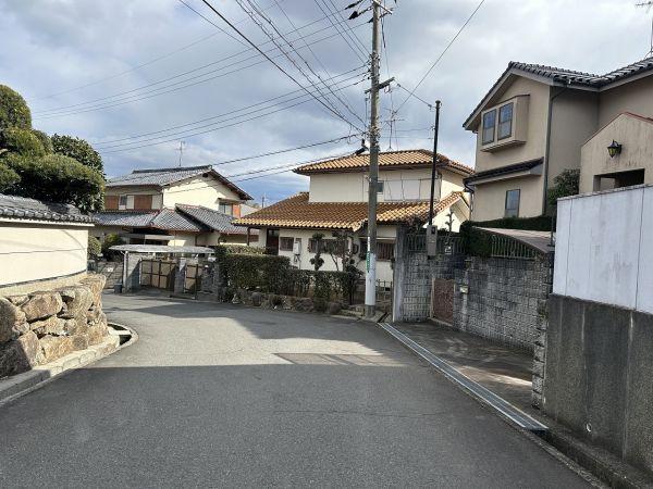 前面道路含む現地写真  写真撮影日：2025-02-16