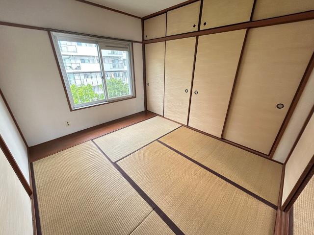 リビング以外の居室  写真撮影日：2025-06-08
