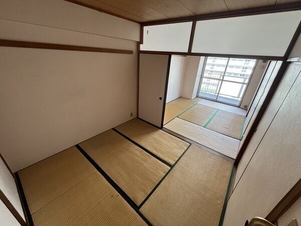 和室2室は一体利用も可能です。ライフスタイルなどにあわせて柔軟に間取りアレンジができます。