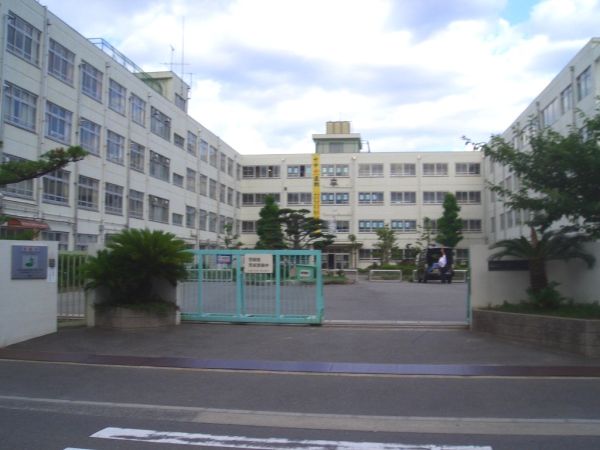 市立第十中学校 710m 写真撮影日：2025-03-15 