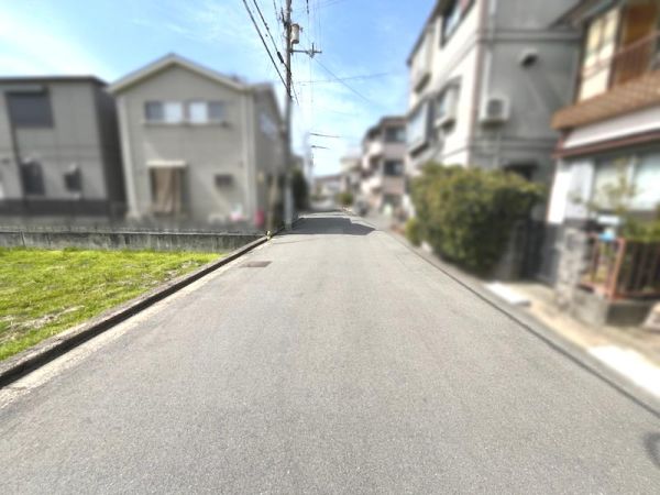 前面道路含む現地写真  写真撮影日：2025-03-21