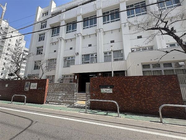 大阪市立南中学校 450m 写真撮影日：2025-03-31 