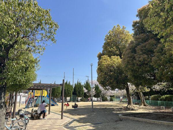 堀田公園 370m 写真撮影日：2025-04-12
