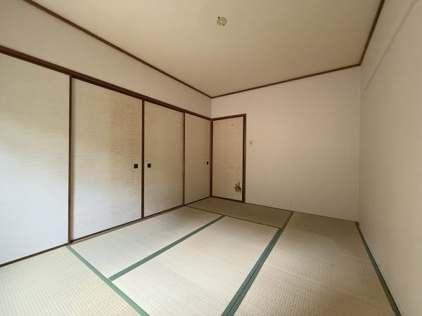 リビング以外の居室  写真撮影日：2025-04-11