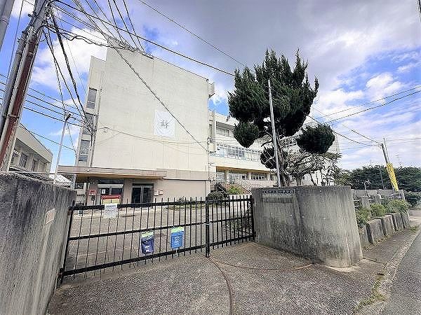 箕面市立第二中学校 1280m 写真撮影日：2025-04-11 