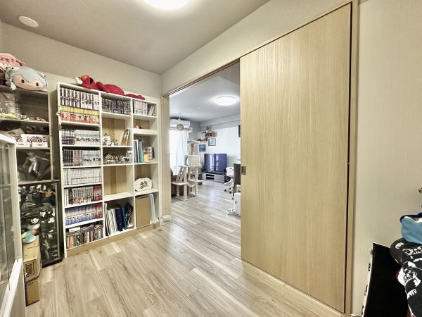 リビング以外の居室  写真撮影日：2024-11-25
