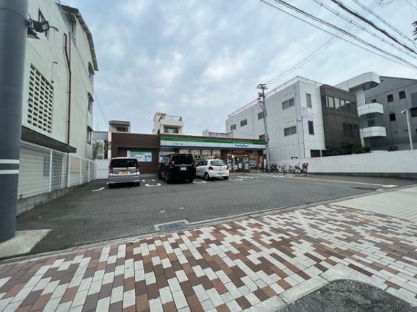ファミリーマート東田辺3丁目店 300m 写真撮影日：2024-11-25 