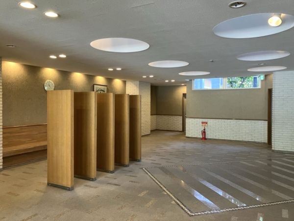 ロビー  写真撮影日：2025-04-24
