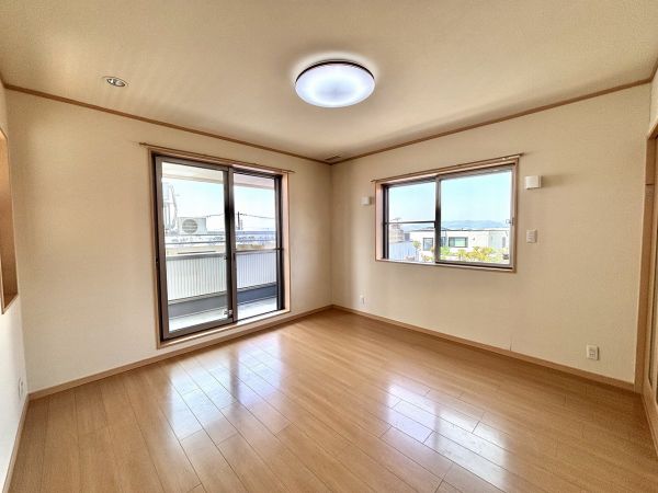 リビング以外の居室  写真撮影日：2025-05-01
