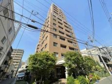 最寄り駅徒歩2分×複数路線利用可能な立地。SRC造地上14階建、三菱地所グループ分譲マンションです。