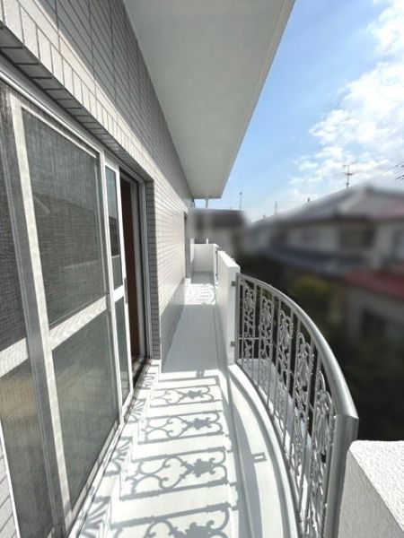 バルコニー  写真撮影日：2023-11-24
