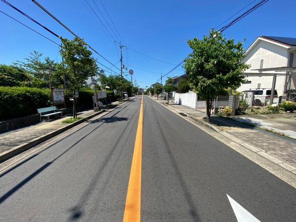 前面道路含む現地写真  写真撮影日：2024-07-06