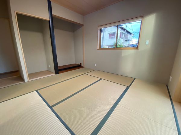 リビング以外の居室  写真撮影日：2024-12-16