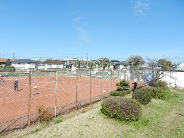 羽曳が丘西テニスコート 140m 写真撮影日：2024-10-21 