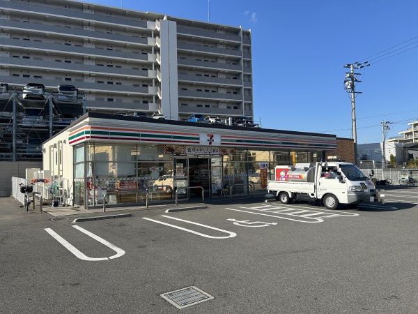 セブンイレブン堺白鷺町3丁店 340m 写真撮影日：2024-12-26 