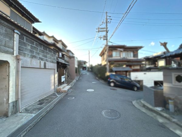 前面道路含む現地写真  写真撮影日：2025-01-11