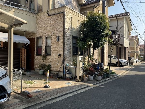 前面道路含む現地写真  写真撮影日：2025-02-27