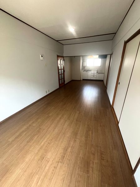 リビング  写真撮影日：2025-05-02