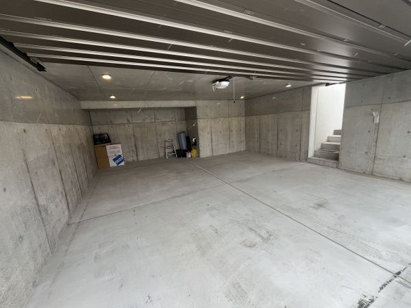駐車場  写真撮影日：2025-3-5