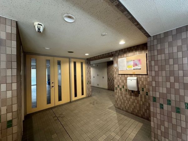 ロビー  写真撮影日：2025-03-16