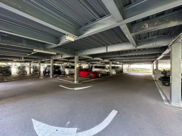 駐車場(共用設備)  写真撮影日：2025-03-16