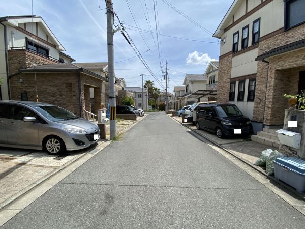 前面道路含む現地写真  写真撮影日：2025-05-11