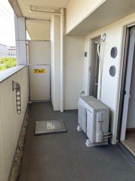 バルコニー  写真撮影日：2025-05-01