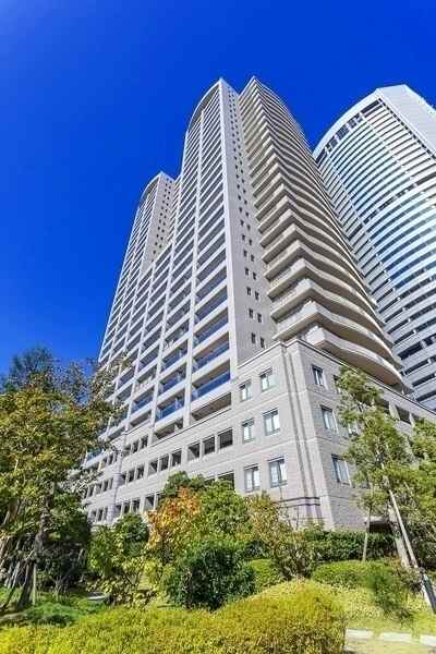 JR東西線「大阪天満宮」駅徒歩8分、大阪環状線「桜ノ宮」駅徒歩10分他。複数路線利用可能な立地です。