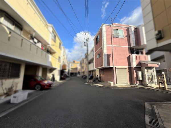 前面道路含む現地写真  写真撮影日：2025-08-22