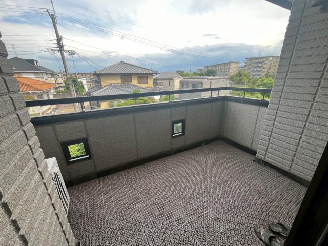 バルコニー  写真撮影日：2025-08-07