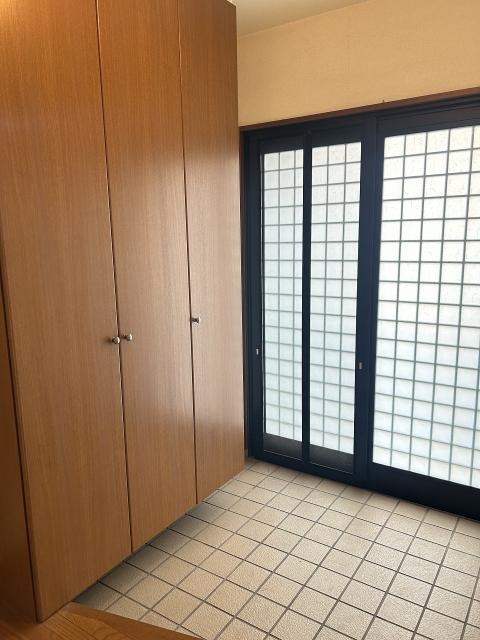 玄関  写真撮影日：2025-06-06