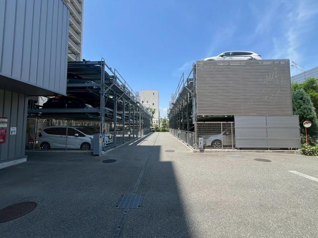 駐車場(共用設備)  写真撮影日：2025-06-21