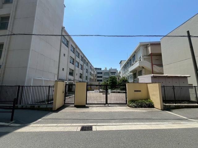 大阪市立東三国中学校 220m 写真撮影日：2025-06-21