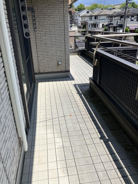 バルコニー  写真撮影日：2025-06-20