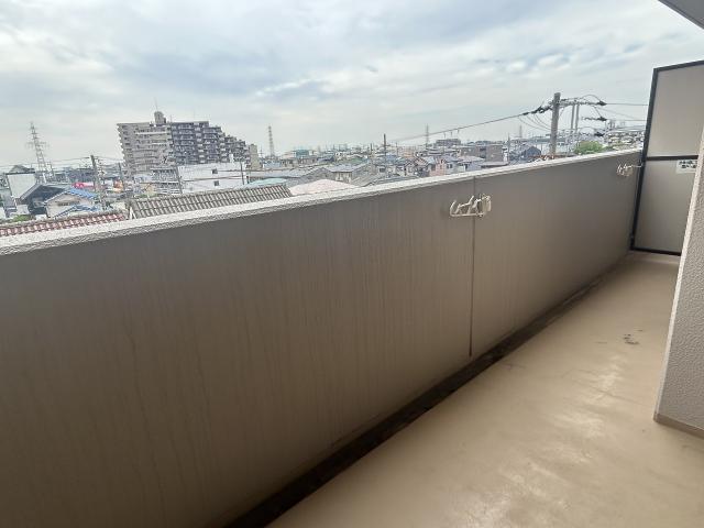 バルコニー  写真撮影日：2025-06-20
