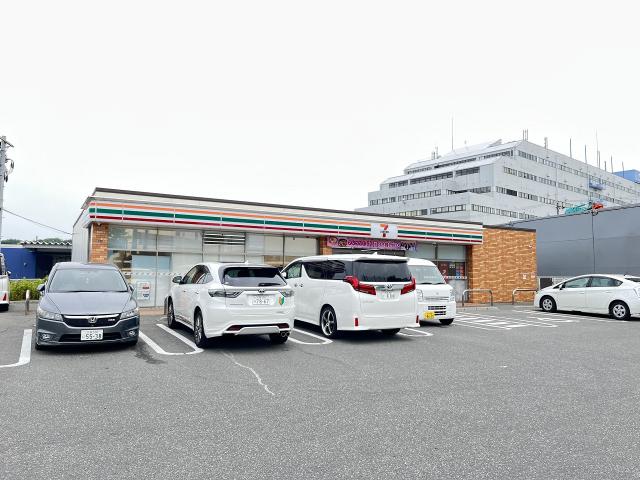セブンイレブン茨木豊川５丁目店 390m 写真撮影日：2025-07-04