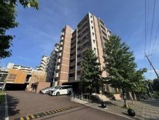 2013年2月築、10階建・RC造マンション。阪急阪神ハウジングサポートにより日勤管理されています。