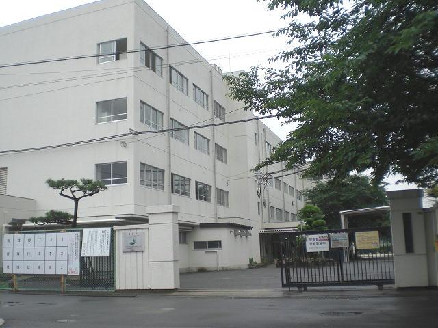 市立真上小学校 720m 写真撮影日：2025-07-14