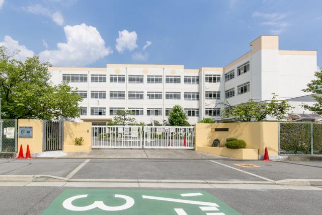 市立丸橋小学校 1050m 写真撮影日：2025-07-24
