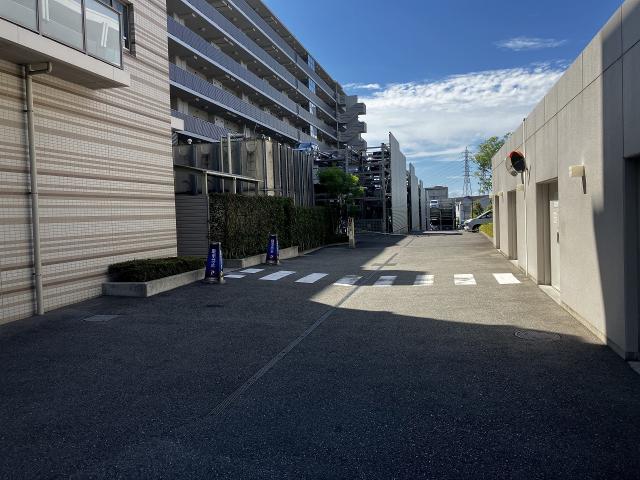 駐車場(共用設備)  写真撮影日：2025-07-19