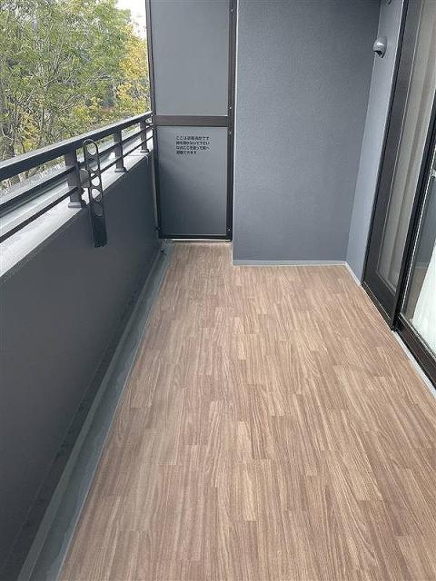 バルコニー  写真撮影日：2025-07-25