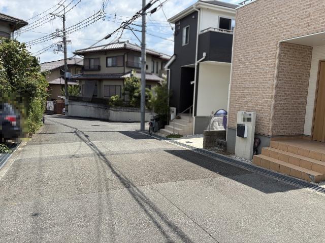 前面道路含む現地写真  写真撮影日：2025-08-01