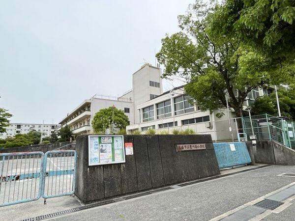 箕面市立豊川南小学校 700m 写真撮影日：2025-07-26