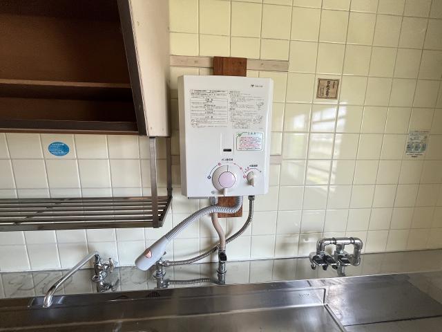 発電・温水設備 給湯器  写真撮影日：2025-08-10