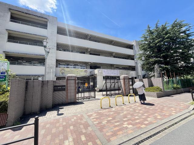 吹田市立豊津小学校 370m 写真撮影日：2025-08-09