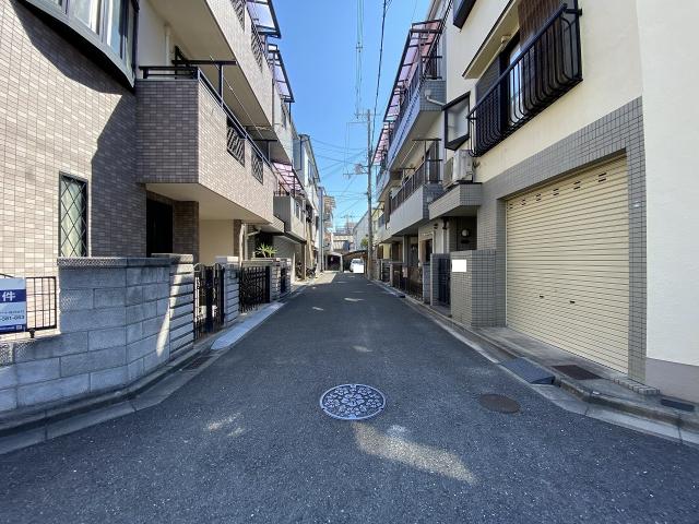 前面道路含む現地写真  写真撮影日：2025-09-01