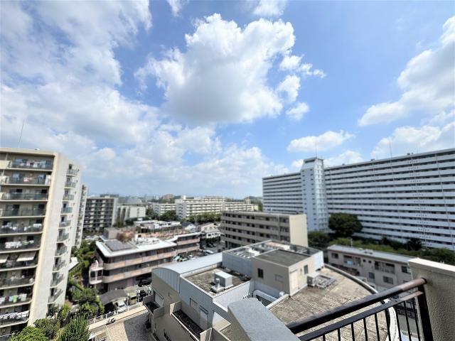 住戸からの眺望写真  写真撮影日：2025-09-06