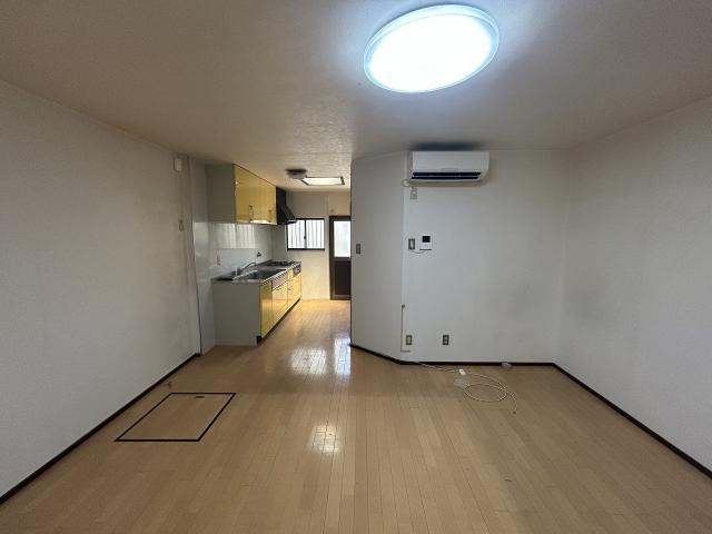 リビング  写真撮影日：2025-09-05
