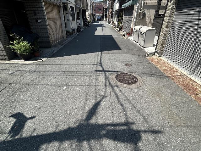 前面道路含む現地写真  写真撮影日：2025-09-05